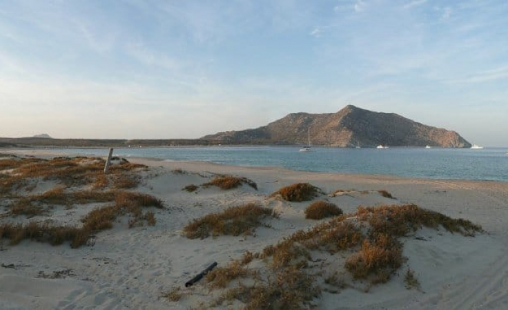 Villa Los Frailes – Beachfront Baja Villa Rental